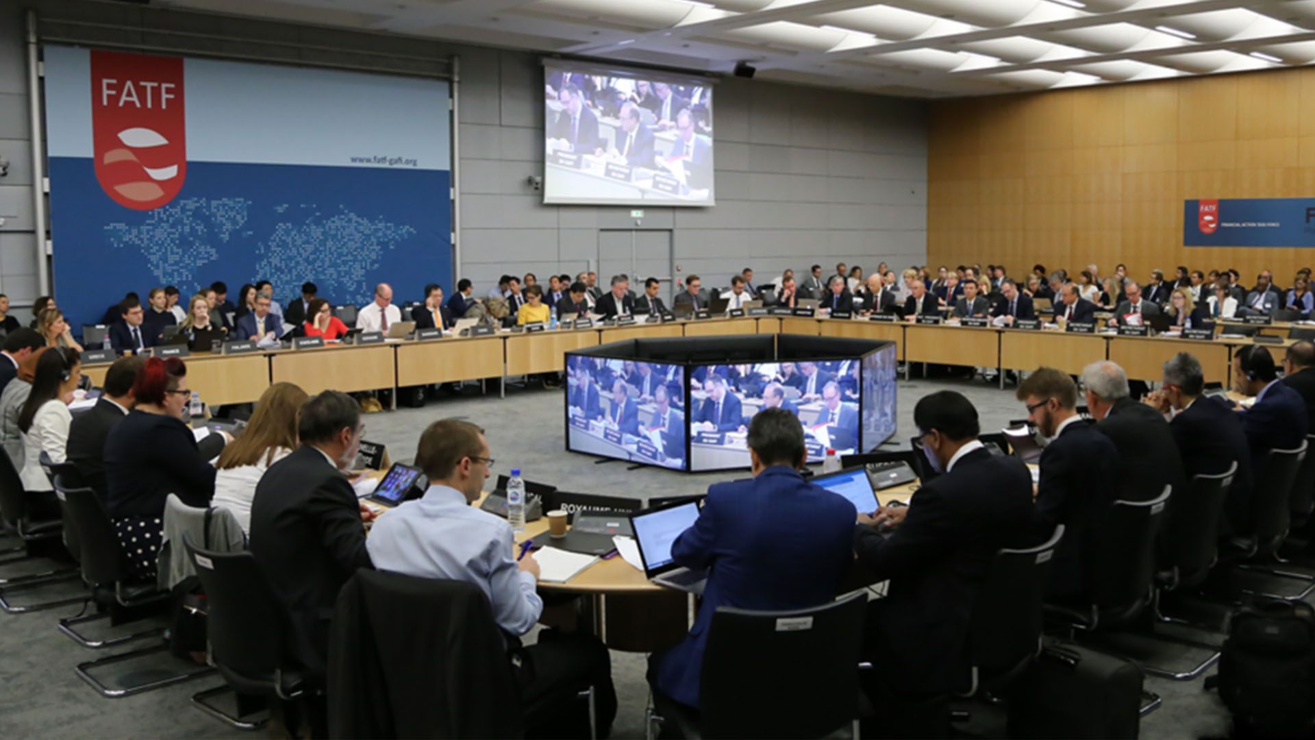 Фатф это международная организация. Рекомендации фатф. 40 рекомендаций фатф. Фатф под фт. Фатф эмблема.