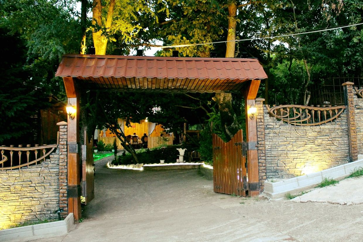 Georgian Interior and Defence Ministry employees charged over restaurant brawl