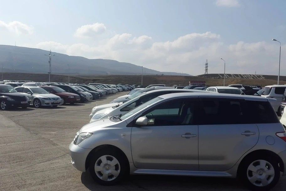 Georgian government to ban import of cars made before 2020