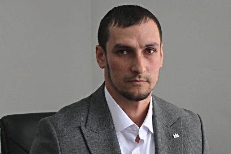 Чеченские чиновники угрожают отправить водителей с тонированными стеклами воевать в Украину