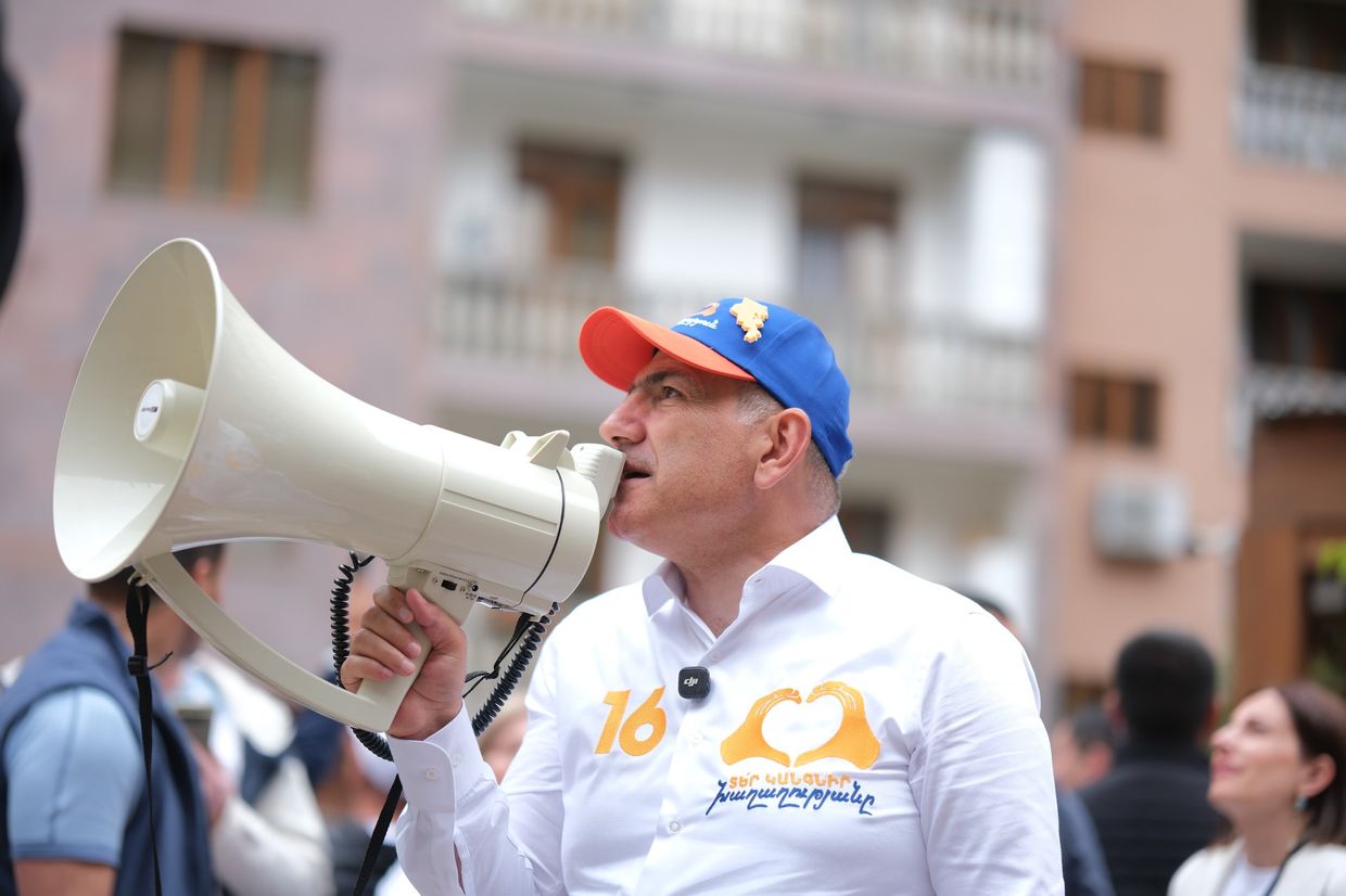 Lead of Pashinyan’s Civil Contract party widens in new poll