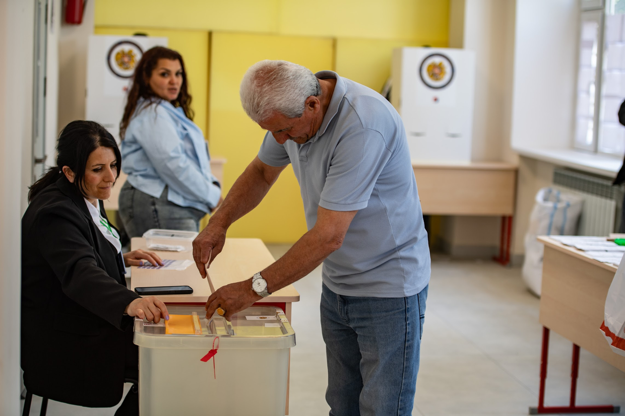 Armenian government faces uphill battle over new constitution following election results