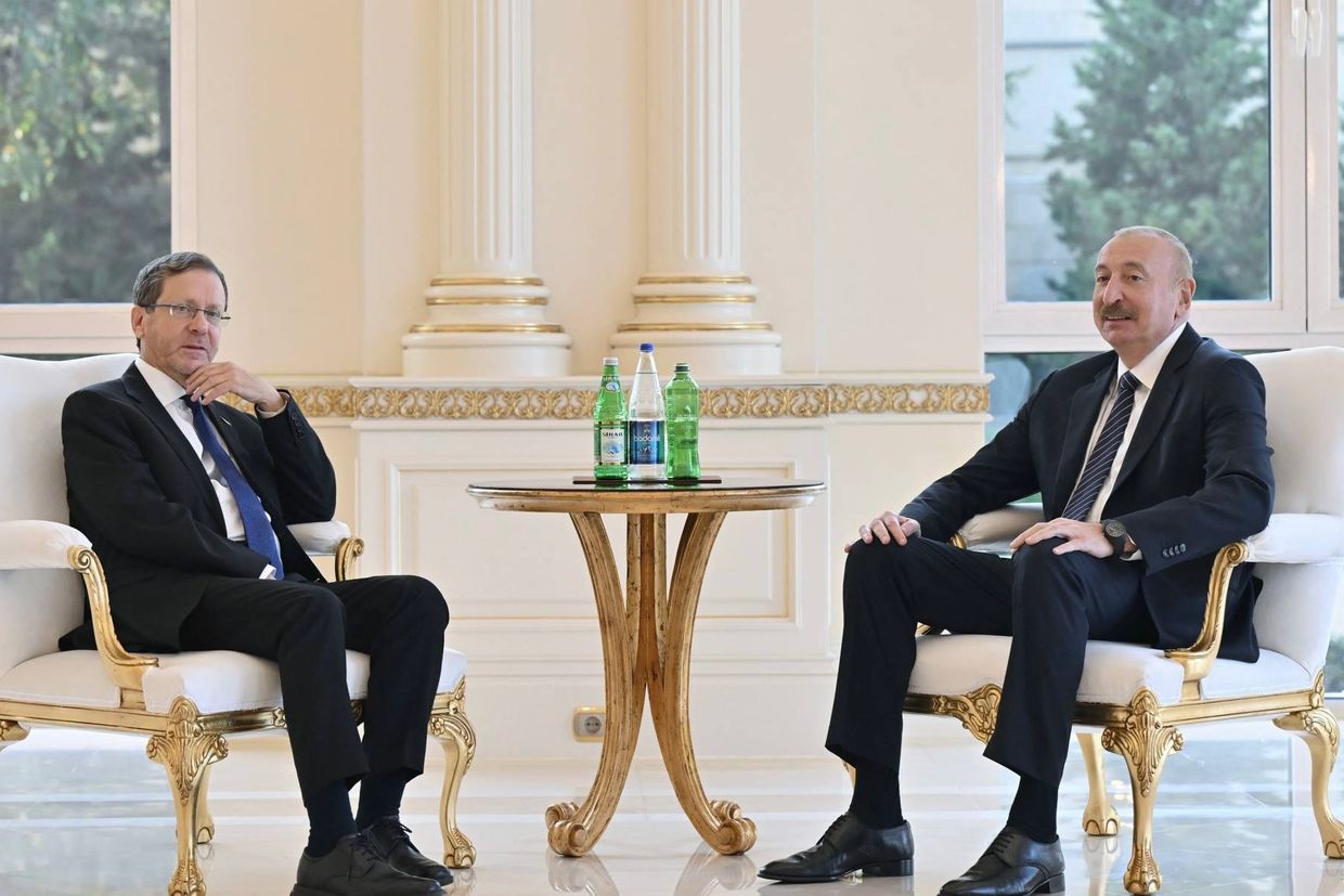 ‘Uproar’ after Israeli President Herzog bypasses Turkish ban using commercial Azerbaijani jet