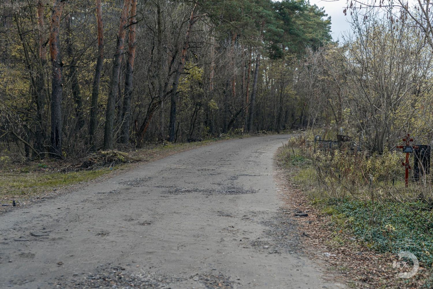 дорога до затуринського кладовища