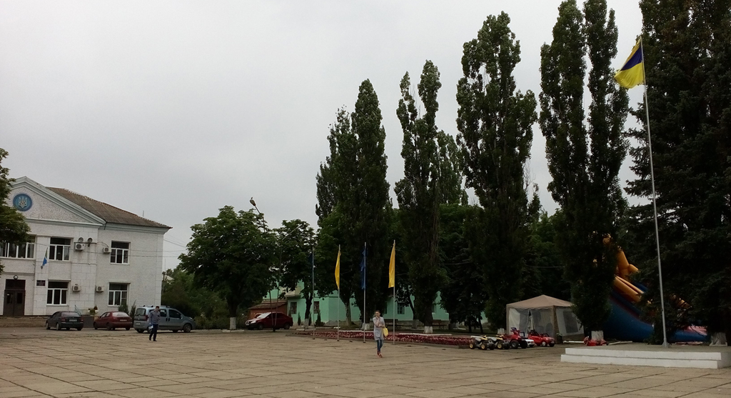 Центральная площадь Курахово