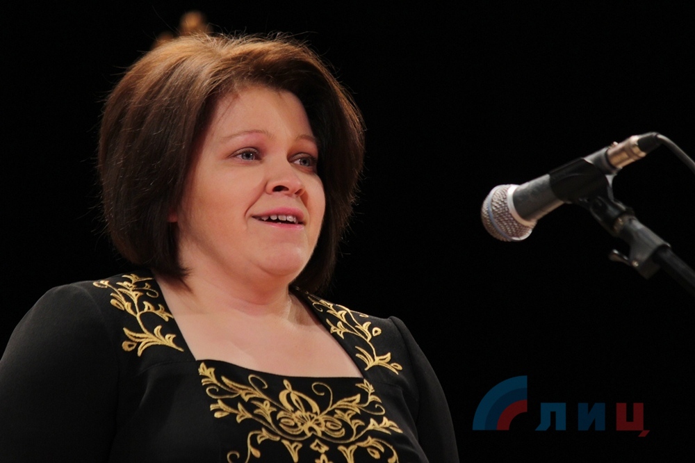 Руководителя «аппарата главы ЛНР» Ирину Тейцман провозгласили одним из столпов коррупции в «республике». Фото с сайта «ЛуганскИнформЦентр»