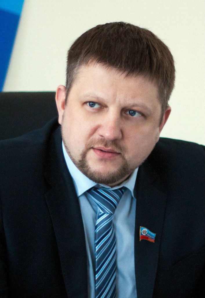Бежавший от Плотницкого в Россию «экс-спикер Народного советы ЛНР» Алексей Карякин устроил бы интернет-фронду группировки как «хороший парень». Фото со страницы Карякина «Вконтакте»