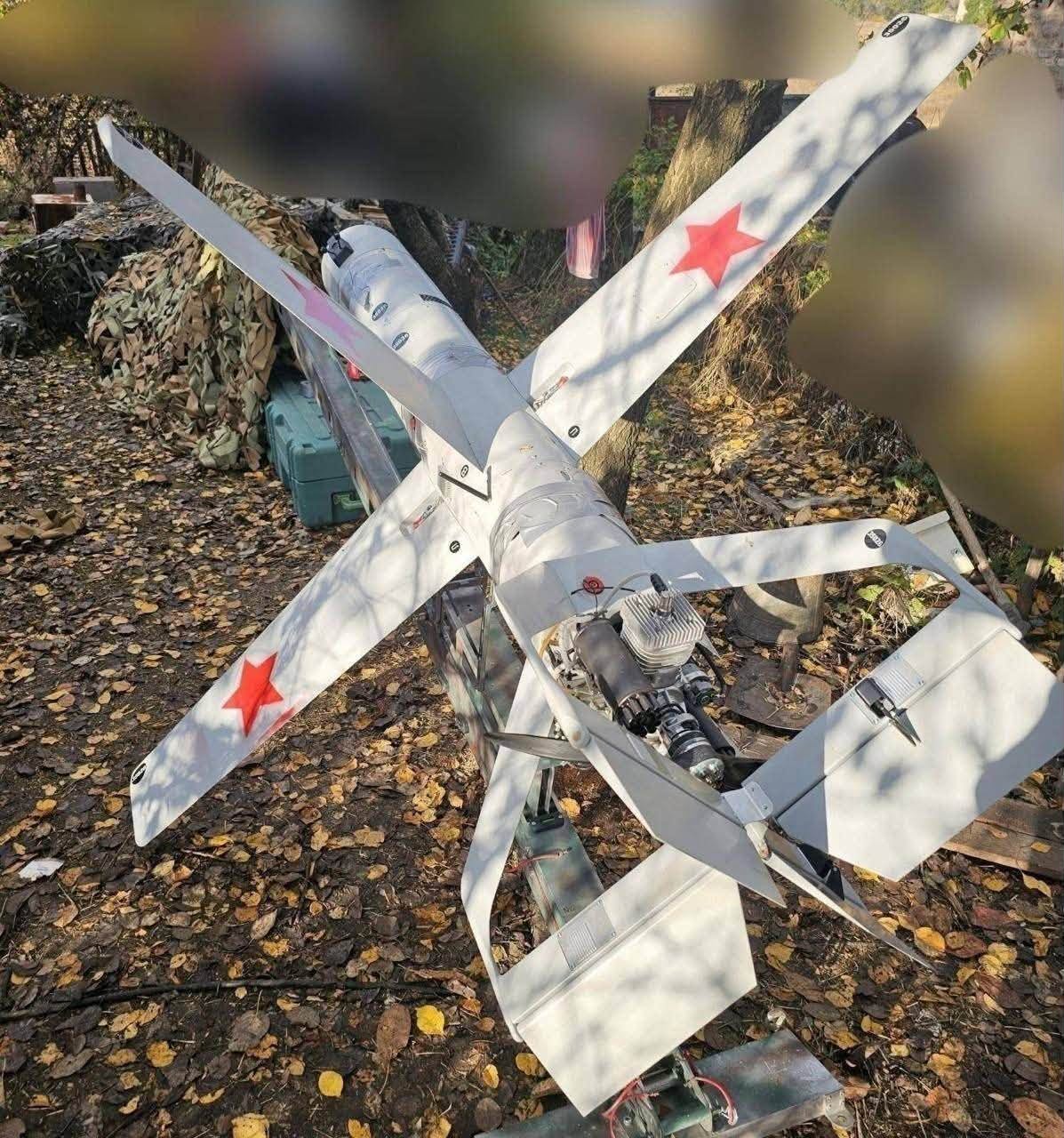 Новий російський дрон із бензиновим двигуном, схожий на Ланцет